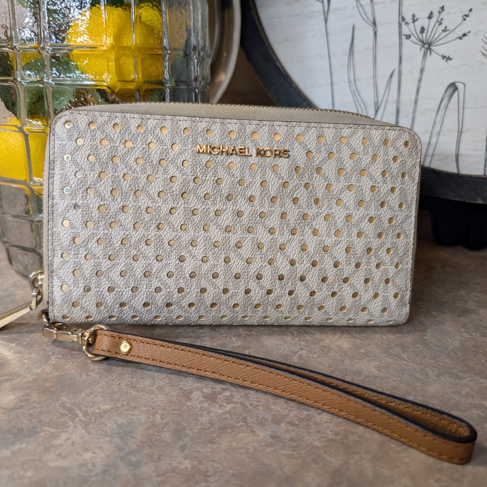 Michael Kors Beige Wristlet Wallet